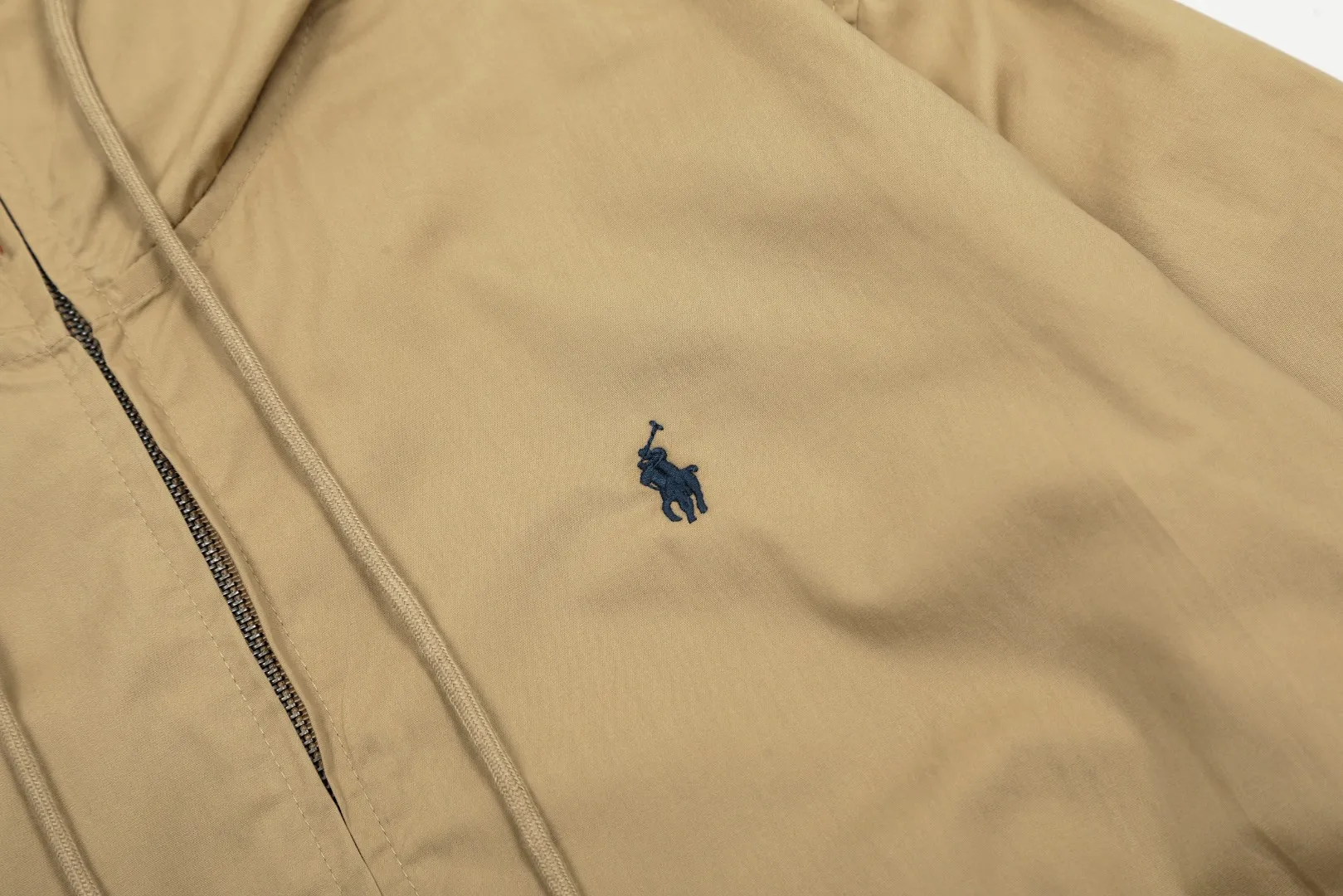 🅿️290 "Top Quality" Style No.: 8097# [Ralph Lauren Basic Classic Thin Couple Jacket Windbreaker Hooded Jacket] ✅Ralph Lauren Ralph Lauren Spring and Autumn Lightweight Thin Unisex Couple Hooded Jacket ✅Polyester fiber fabric Thin, light and non-pressing ✅Sports travel, leisure and business, simple and easy to match ✅Simple upper body, easy to match, ootd must-have, versatile YYDS~ Size: M-XXL Color: Khaki Navy